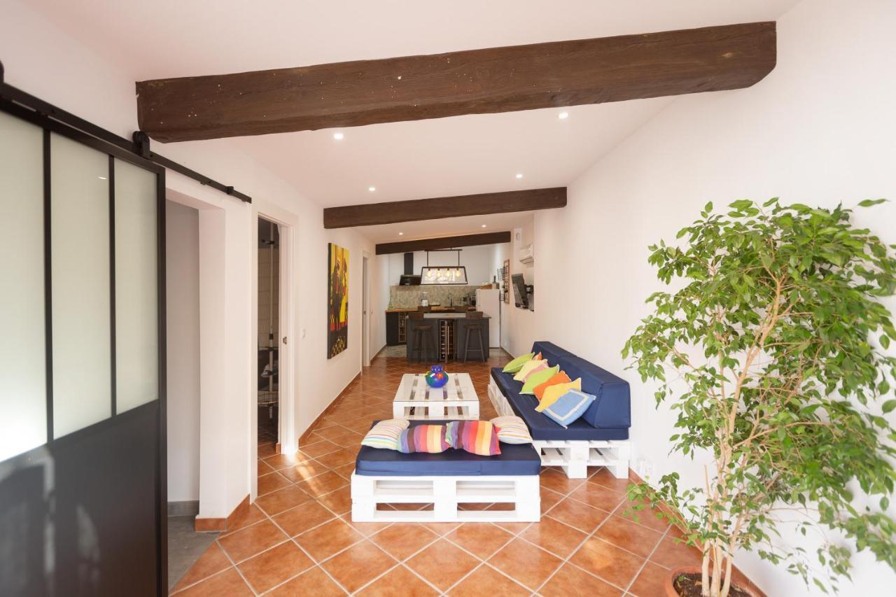 Detached Villa For 6 People In Lloret De Mar With Comunal Outdoor Swimming Pool Puigventos Екстер'єр фото