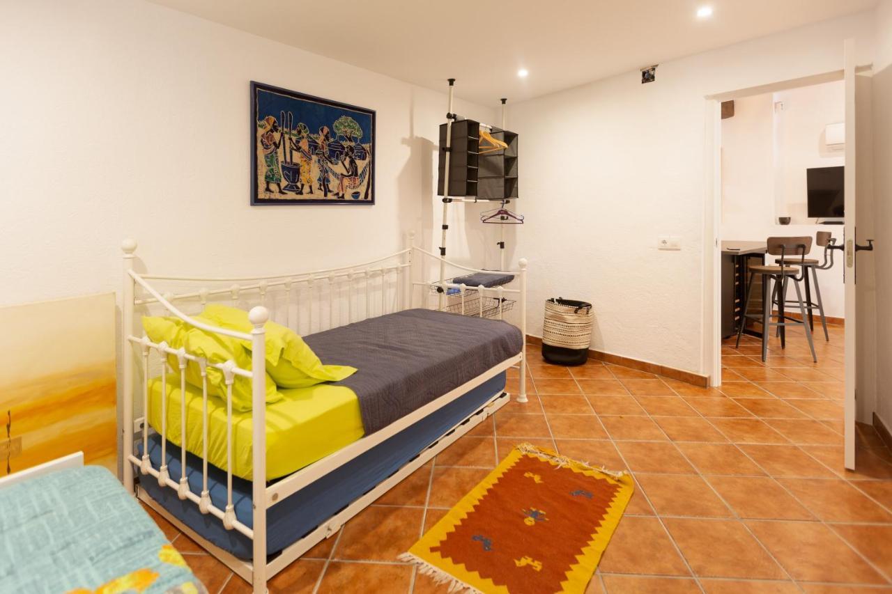 Detached Villa For 6 People In Lloret De Mar With Comunal Outdoor Swimming Pool Puigventos Екстер'єр фото