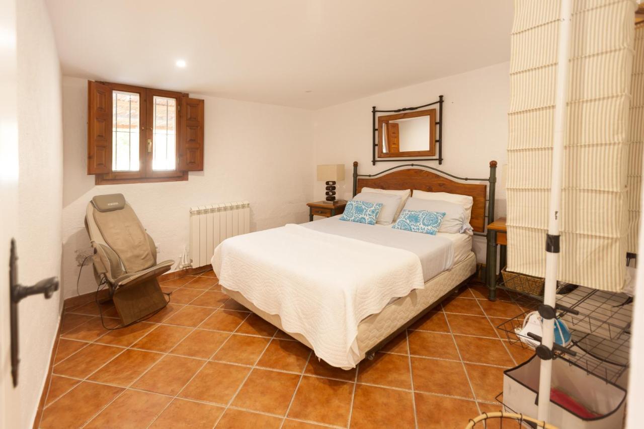 Detached Villa For 6 People In Lloret De Mar With Comunal Outdoor Swimming Pool Puigventos Екстер'єр фото