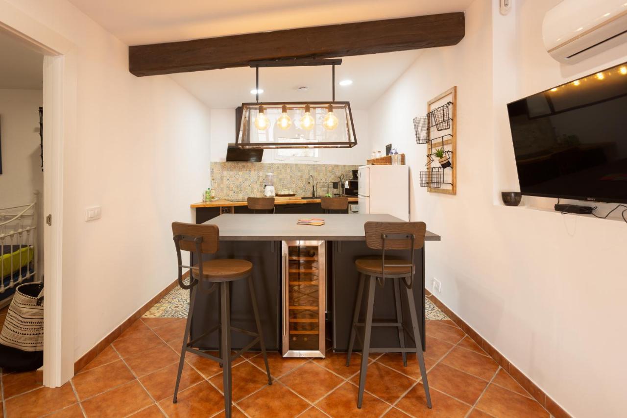 Detached Villa For 6 People In Lloret De Mar With Comunal Outdoor Swimming Pool Puigventos Екстер'єр фото